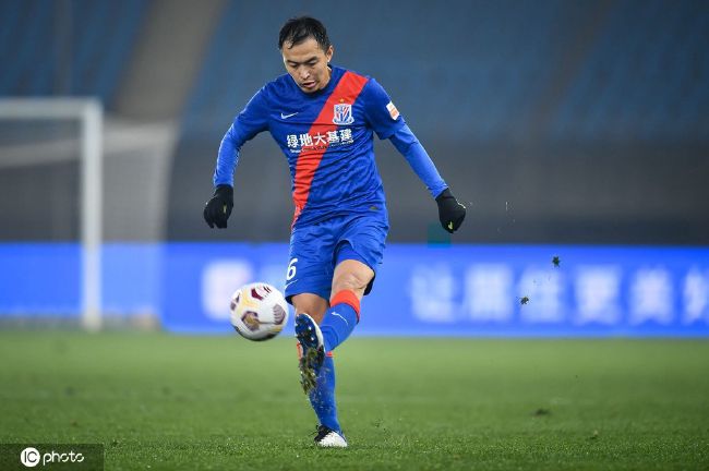 意媒：尤文只想先租后买弗格森 英超多队愿报价至少2500万欧现金据全尤文报道，尤文图斯只想先租后买博洛尼亚中场刘易斯-弗格森，但英超多支球队都愿意开出2500万欧元的报价。